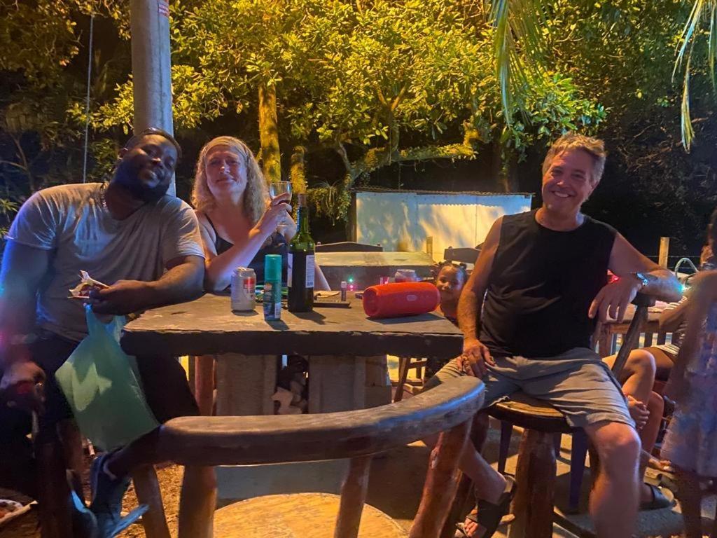 Airport Inn Roatan المظهر الخارجي الصورة